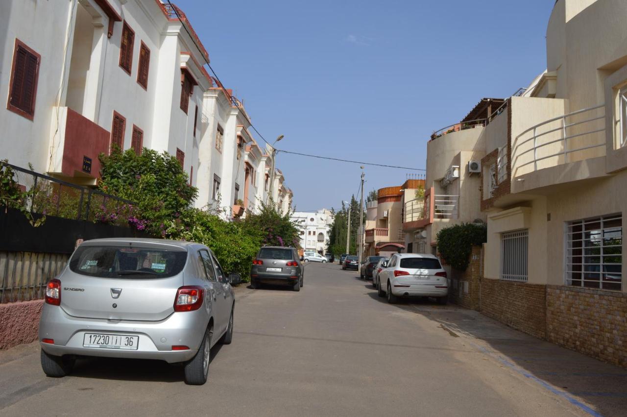 Appartement Ideal Riad Al Salam A 8 Minutes De La Plage Du Centre Ville,Wifi Et Parking Gratuits Agadir Luaran gambar